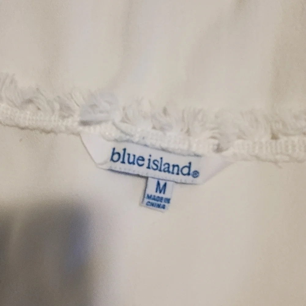 Blue Island White Beach/Poolside Coverup Size Medium, Soft, Comfy